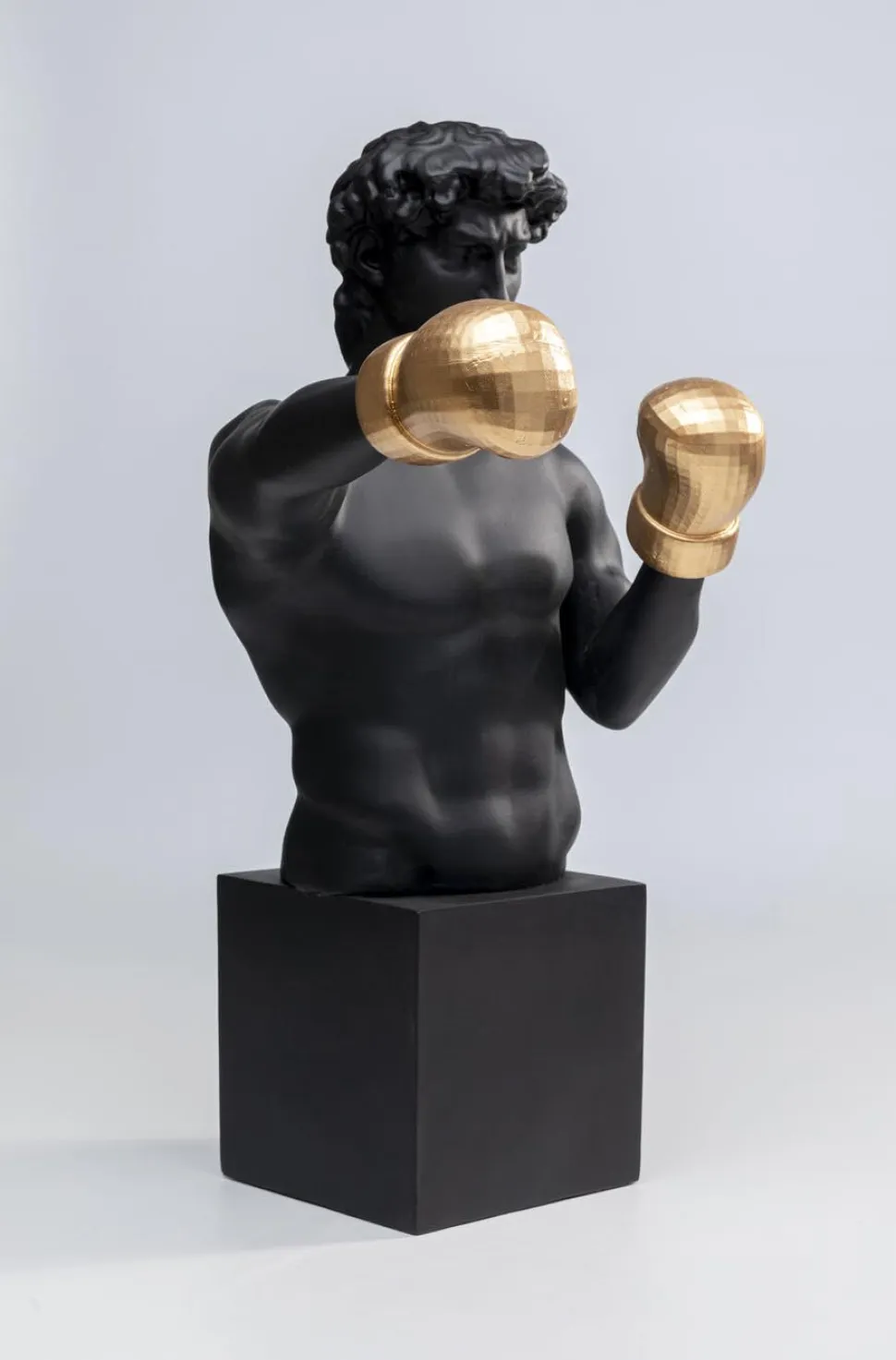 KARE Design Decofiguur Balboa Shop