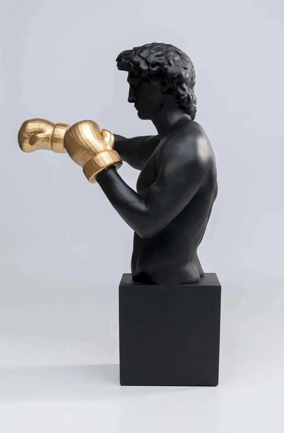 KARE Design Decofiguur Balboa Shop