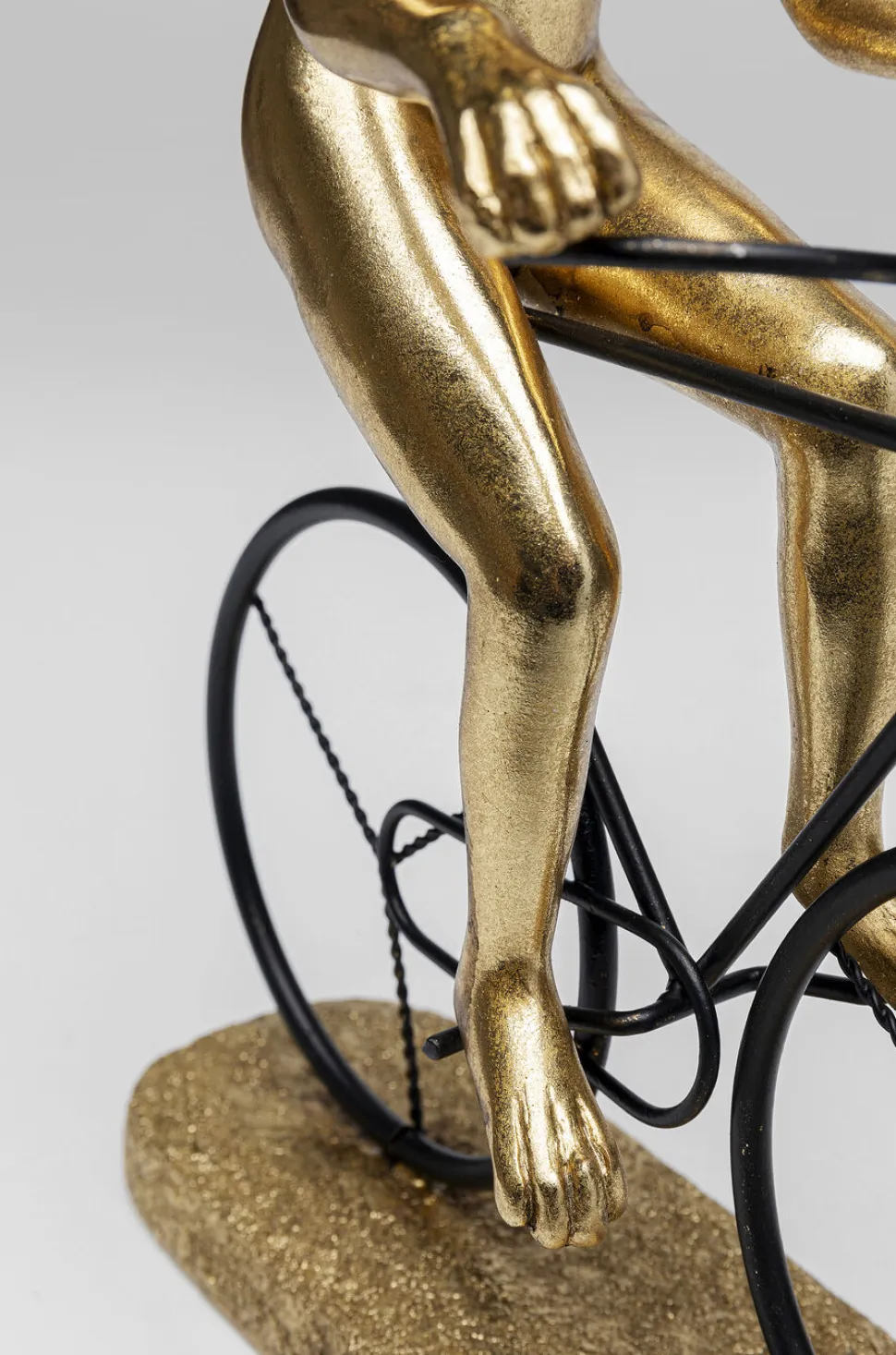 KARE Design Decofiguur Cyclist Rabbit Store