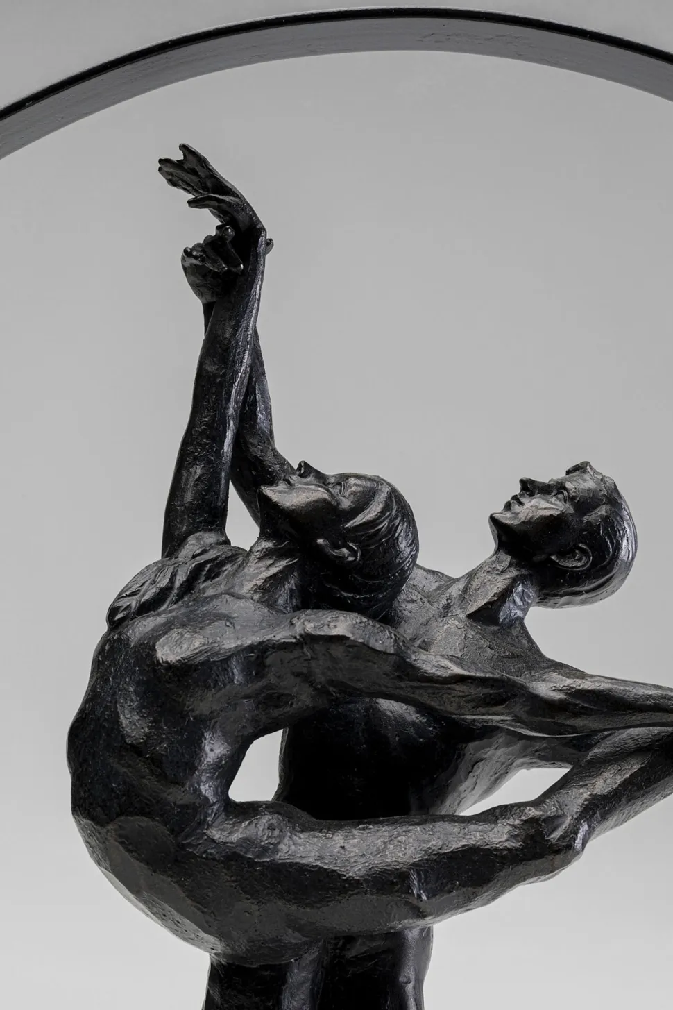 KARE Design Decofiguur Dancers Circle 45cm Online