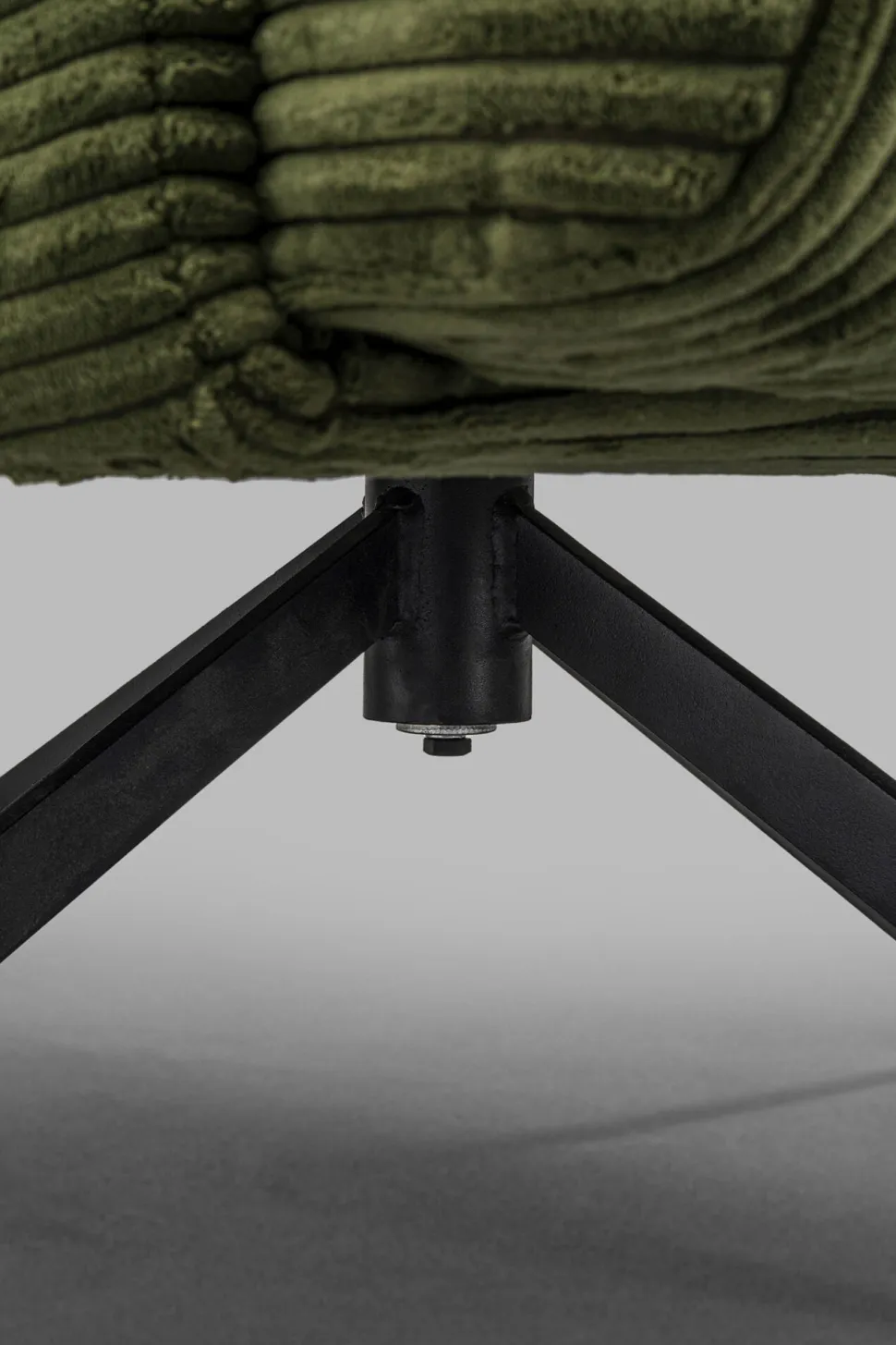 KARE Design Draaifauteuil Milo Green Store