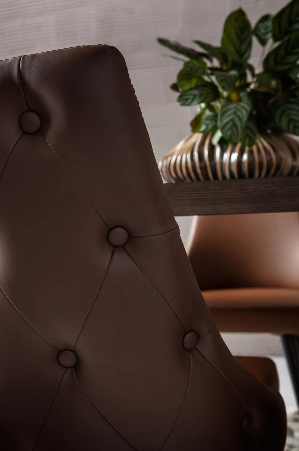 KARE Design Eetkamerstoel Urban Desire Bruin Cheap