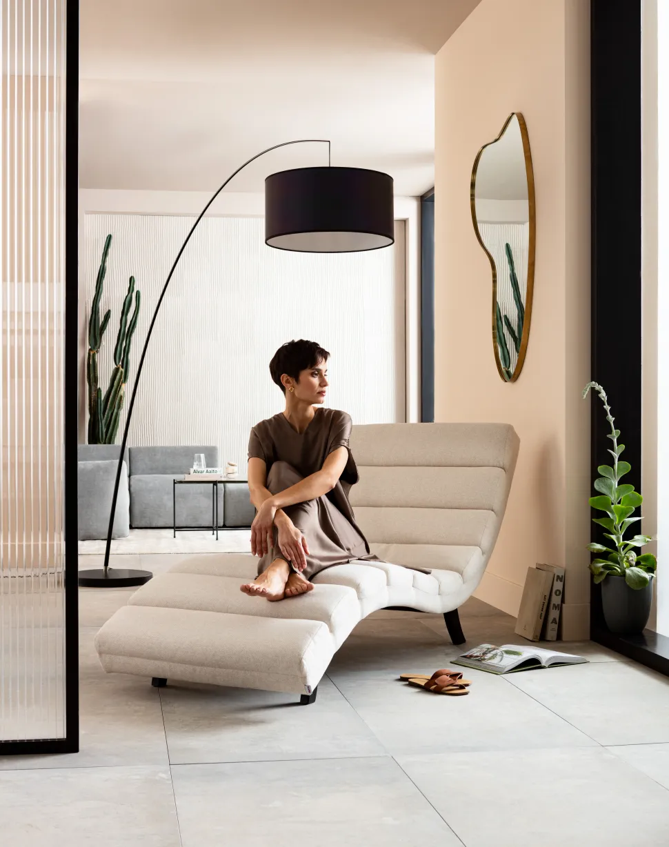 KARE Design Spiegel Shape Messing 110x120cm Clearance
